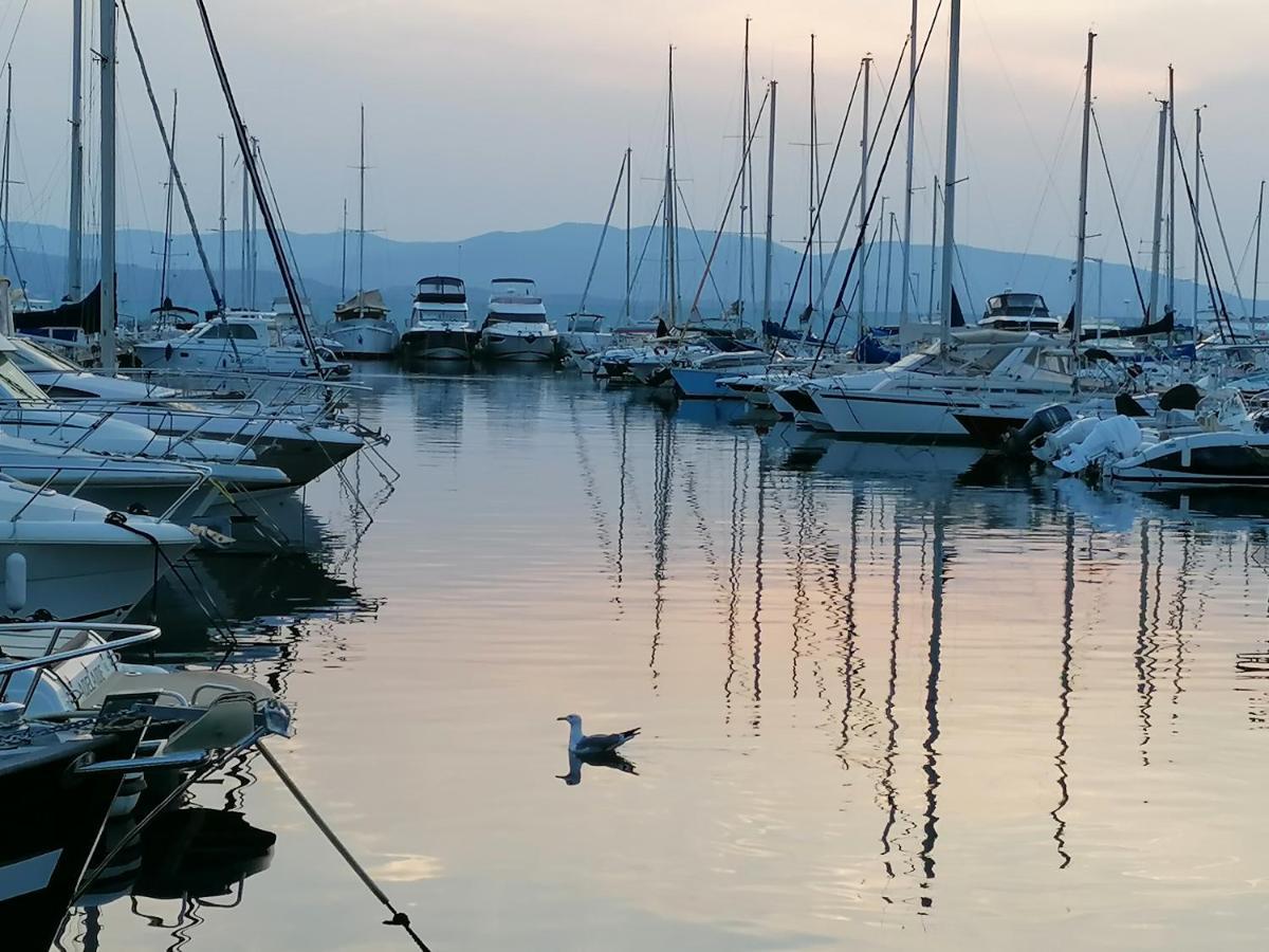 Готель Voilier De Charme A Quai Сен-Рафаель Екстер'єр фото